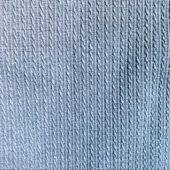 Matelasse Knit Sleeveless Turtleneck Slim Fit Top - Picture 8 of 8